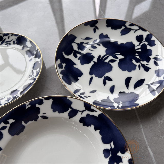 Blue Rhyme Elegant Flower Bone China Plate Suitable for Wedding Party Banquet