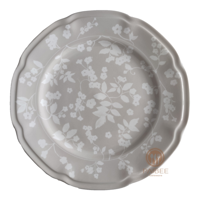Hand-painted Nordic bone china plate for weddings