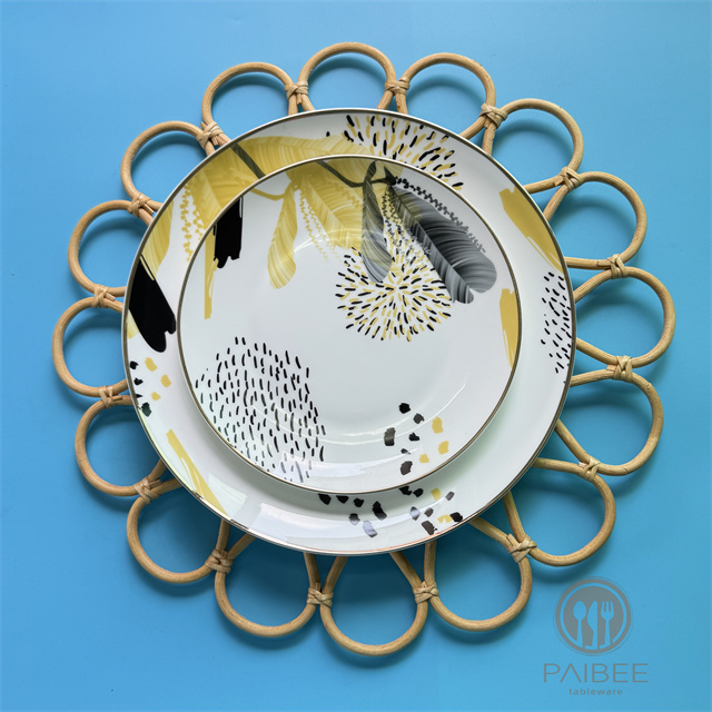 Banana Leaf Pattern Bone China Dinner Plate Plant Elegant Ceramic Plate