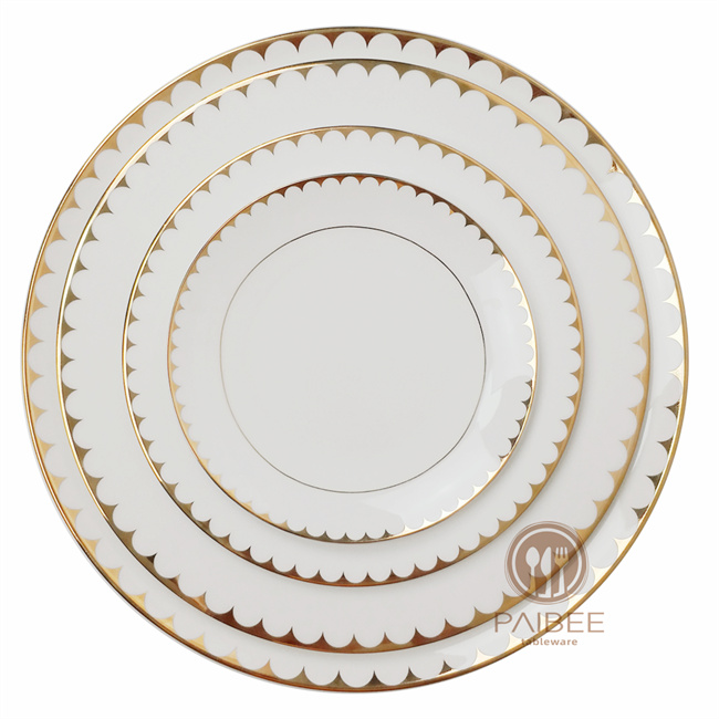 Gold Rimmed Bone China Dinner Charger Plate Set for Wedding