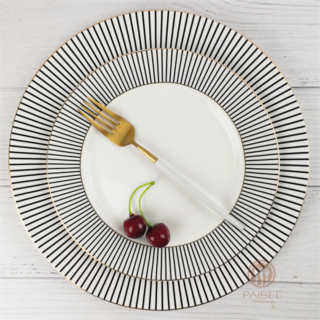 Black And Gold Minimalist Striped Dinner Plate with Gold Border
