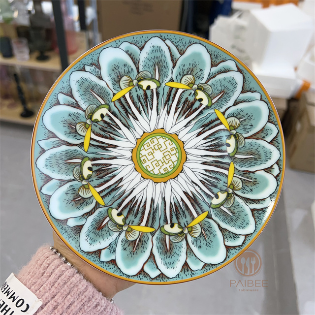 Chinese Style Floral Pattern Round Decorative Plate Traditional Chinese Aesthetic Party Furniture Decoration