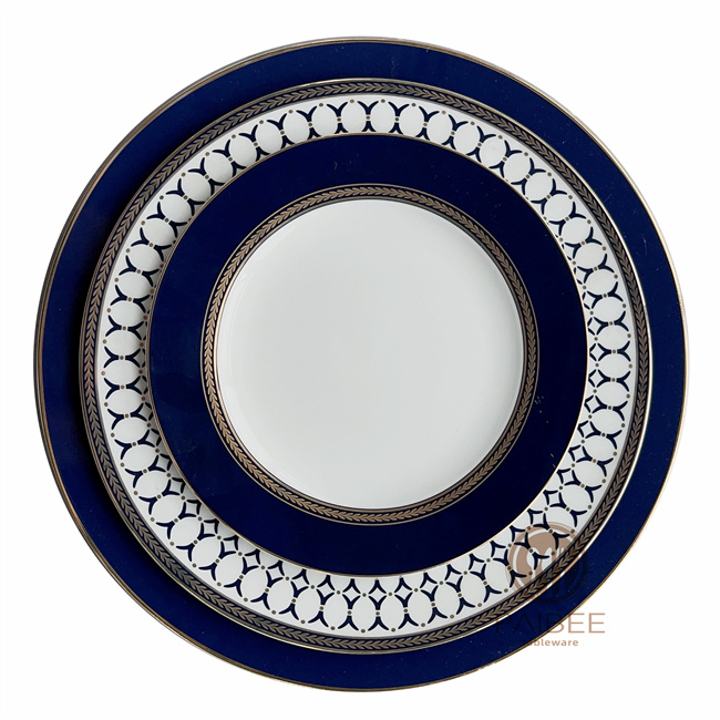 Blue Pattern Bone China Ceramic Charger Plate for Wedding Hotel Party