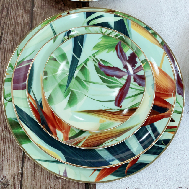 Wholesale Tropical Rainforest Pattern Wedding Dinner Bone China Ceramic Plate Set