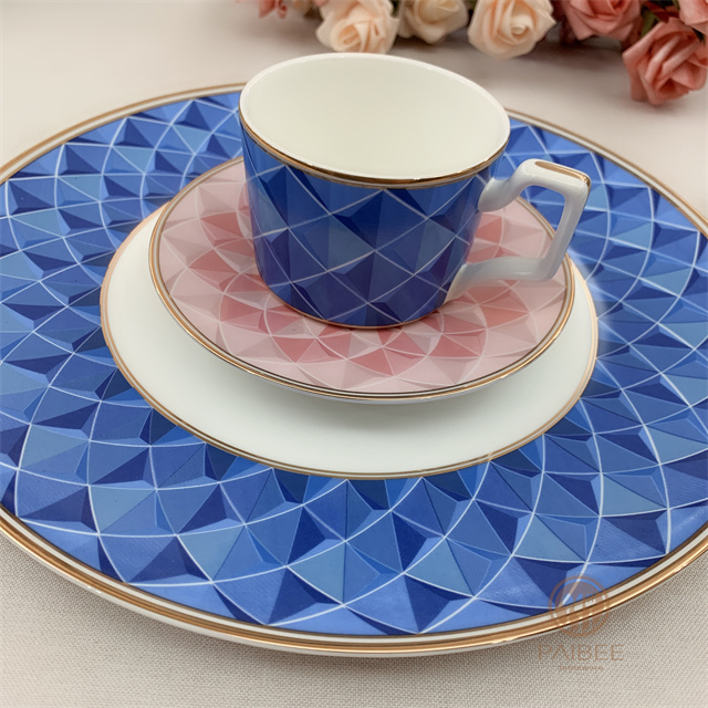 BLUE Wholesale Luxury Hotel Ceramic Charger Plate Gold Rim Porcelain Dinner Plate Bone China Dinnerware Set For Wedding