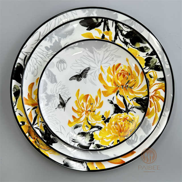 The bright yellow glaze reproduces the overlapping petals of golden chrysanthemum, with black outline, showing exquisite