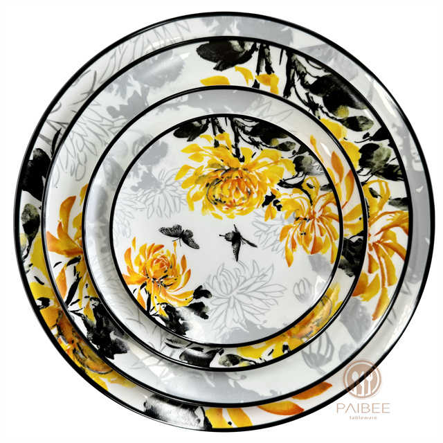 The bright yellow glaze reproduces the overlapping petals of golden chrysanthemum, with black outline, showing exquisite