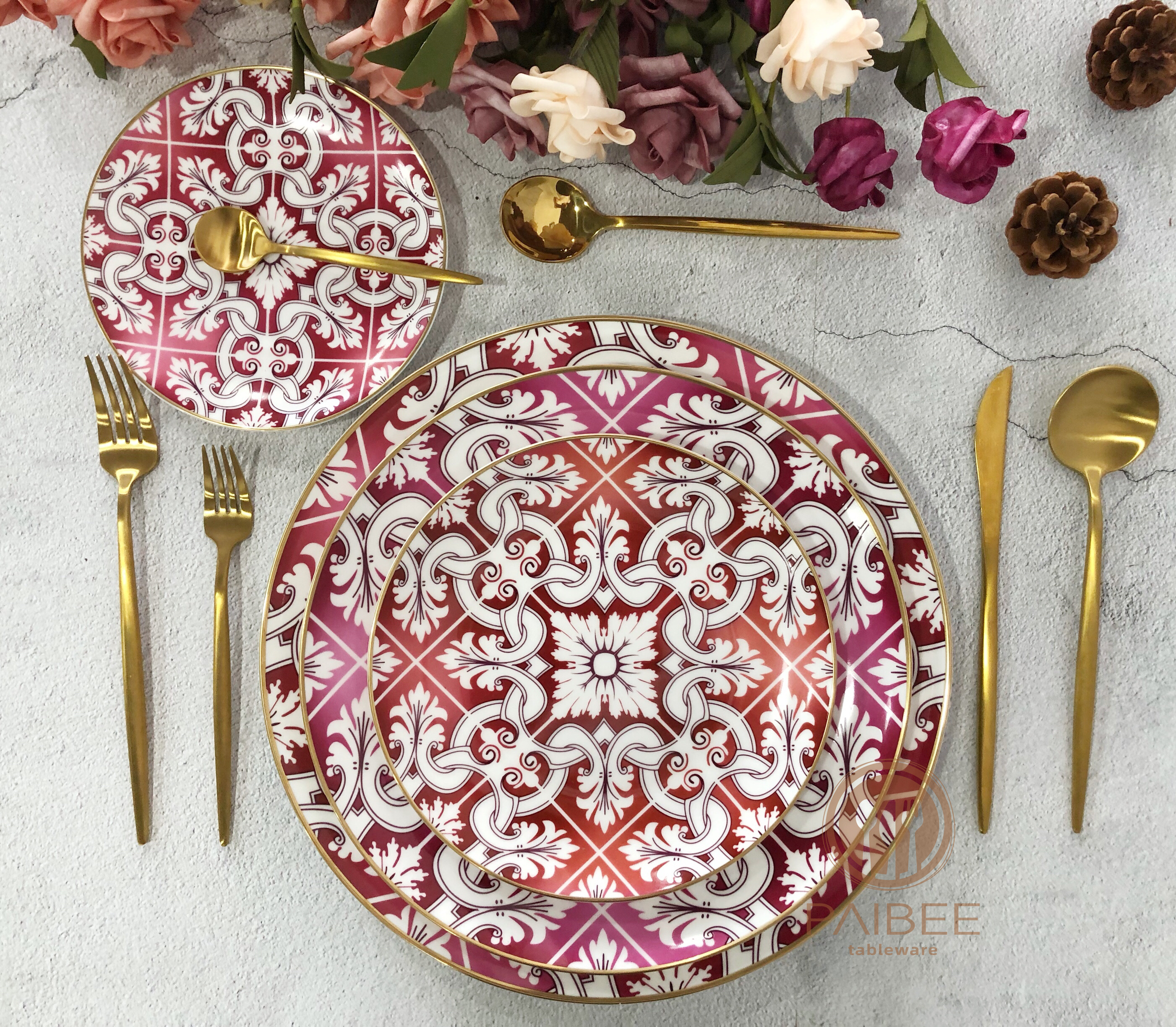 Matte Gold Rim Fine Red Bone China Plate Set for Hotel Restaurant Wedding