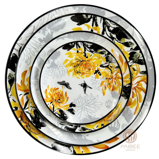 The bright yellow glaze reproduces the overlapping petals of golden chrysanthemum, with black outline, showing exquisite
